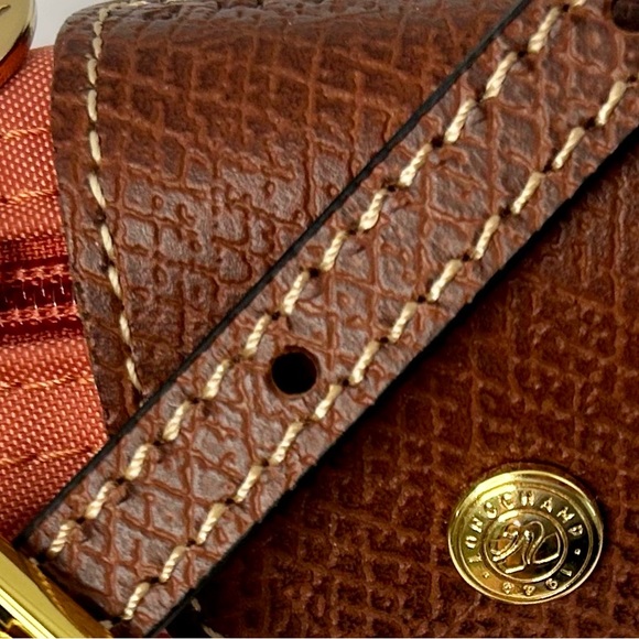 Crossbody leather strap set to transform bags or pouches, brown/silver hardware - Picture 8 of 10